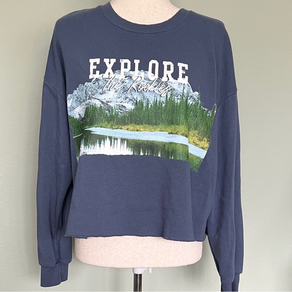 Grayson Threads Tops - Grayson/Threads Soft Navy Crewneck Sweatshirt